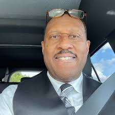 Who are some notable basketball players from the old gym?