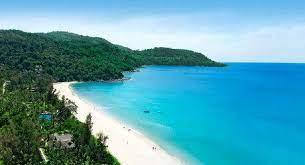 Gorgeous Coastline Right Next To A Beautifully Clear Blue Sea Thailand Resorts Beach Resorts Phuket