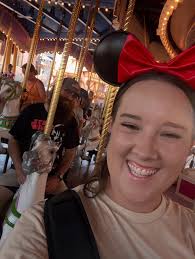 Kara Sinclair (@kara_sinclair) • Instagram photos and videos