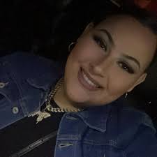 Ina Garten's go-to cocktail recipe? A little bit of this, a little bit of  that, and a t̶r̶o̶u̶g̶h̶ martini glass to drink it out of. Our queen. 👑  https://eonli.ne/3bFp6NZ