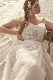 Floral Tulle Wedding Dress With Removable Sleeves David S Bridal In 2020 Wedding Dress Blog Curvy Bride Brides Wedding Dress