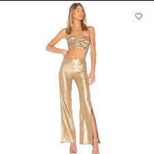 Stand out in lace and metallic cocktail dresses and party dresses from all your favorite brands. Gold Outfit Online