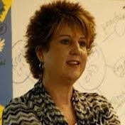 Suzanne Kaplan's Instagram, Twitter & Facebook