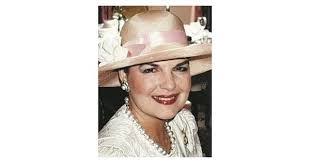 Lorraine Schoen's Instagram, Twitter & Facebook