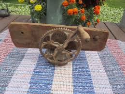 Outil Agricole Vintage Hachoir A Viande Fumee Maison Gadget Maison De Lait Fin Des Annees 1800 Home Decor Decorative Tray Decor