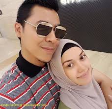 In this malay name, there is no family name. Myartis Com Myartis My Artis Syamsul Yusof Isteri Bakal Timang Anak Lelaki