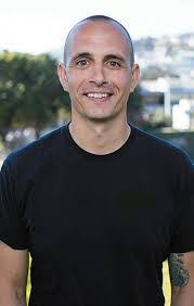 Laurel Barton's Instagram, Twitter & Facebook