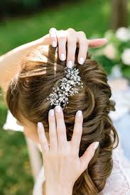 Light brown hair is universally flattering on everyone, but the key is finding which shade of light brown is best for your coloring. How To Get A Light Brown Hair Color Bellatory