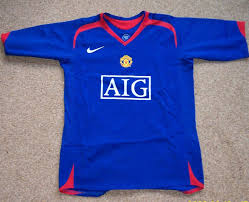 Neues manchester united trikot online kaufen, gunstig fussball tricots kaufen der billigetrikot.com. Manchester United Tercera Camiseta Camiseta De Futbol 2006 2007 Sponsored By Aig