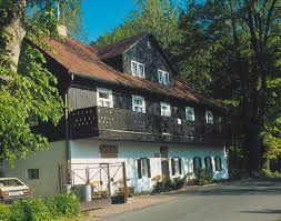 Welcome to haus ruebezahl, a nice option for travelers like you. Zwerge Rubezahl Und Ein Drache In Polen Gesichtet Brylla Reisen