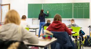 Normalerweise dauern die osterferien stets zwei wochen und schließen die karwoche mit ein. Informationen Zum Schulbetrieb Nach Den Osterferien Baden Wurttemberg De