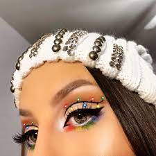 Pin On Colorful Makeup Looks