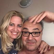 Století onemocněl rakovinou , které po dlouhém boji v roce 1998 podlehl. Hvezda Ordinace Martin Zounar Hubne I Pres Velikonoce Mam 6 Kilo Dole Ale Jim 8x Denne