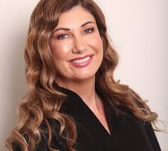 𝗠𝗘𝗘𝗧 𝗧𝗛𝗘 𝗙𝗢𝗨𝗡𝗗𝗘𝗥 🖤 Kelly Inglis