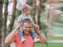 В зв'язку з такою подією найкрасивіша мама року за версією журналу viva опублікувала фото величезного торту іменника у свій. Osadchaya Pokazala Na Kogo Pohozh Ee Syn Yura Prosti Politeka