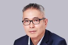 Experienced Professionals in Real Estate & Fintech