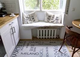 المطبخ في نافذة تصميم الصورة