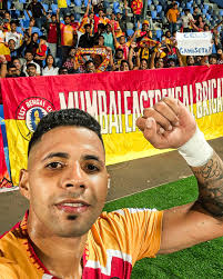RICHARD CELIS — pictured with the away fans at Mumbai Football Arena!! ❤️💛  #JoyEastBengal #EastBengalFC #ISL