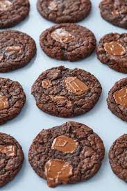 5 Star Triple Chocolate Chip Cookies Gemma S Bigger Bolder Baking Recipe In 2022 Triple Chocolate Chip Cookies Baking Cookbooks Triple Chocolate
