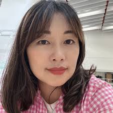 教育話題>>小孩看電視，提醒他「還剩5分鐘」...不但沒用，還有反效果！】  我一直認爲我對付小孩的時候有一樣法寶，那就是「還剩幾分鐘」。比方說，允許小孩看電視，即使提前講好看多長時間，時間快到的時候，我會去提醒他們，「還剩兩分鐘」。  當然我這招也是學來的，事實 ...