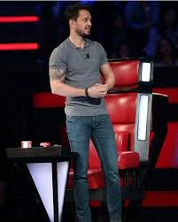 Murat Boz Sarkicilar Unluler Erkek Saci