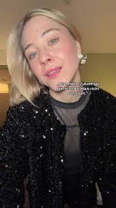 Diana zur Löwen (@dianazurloewen)'s videos with thank GOD