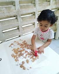 Sebuah perniagaan taska yang professional mesti mewajibkan penulisan buku log ini setiap hari. 5 Aktiviti Sensori Anak 2 Tahun Ibu Ini Kongsikan Warna Warni Menarik Si Kecil Mesti Seronok Pa Ma