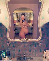 Jessica spoiled nude