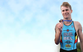 Marten van riel is a world class triathlete from belgium who finished in sixth place at the rio 2016 summer olympics. Ijzersterke Marten Van Riel Pakt Bronzen Medaille Op Ek Tria Gazet Van Antwerpen Mobile