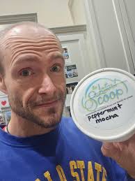 Screaming cat ice cream shop review in Riverside area