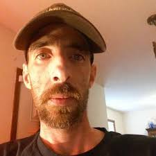 Eric Abbott (@bigrabbit1211)