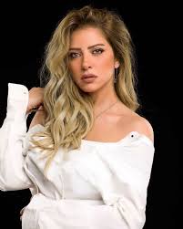 blonde women reem moustafa egyptian actress middeleast women egyptian actress celebrities blonde women