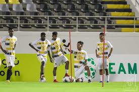 أكد مصدر مطلع لـ«الشرق الأوسط» أن تجديد عقد اللاعب سعود عبد الحميد مع نادي الاتحاد بات أمراً محسوماً في ظل الرغبة المشتركة التي تجمع الطرفين، مبيناً أن تفاصيل الأمور المالية للعقد تظل محط نقاش ولن تكون عائقاً لإكمال. Ø­Ø§Ø±Ø³ Ø§Ù„Ø§ØªØ­Ø§Ø¯ ÙŠØªØ­Ø¯ÙŠ Ø§Ù„Ø¬Ù…ÙŠØ¹ Ø³Ø£ÙÙˆØ² Ø¨Ø¬Ø§Ø¦Ø²Ø© Ø£ÙØ¶Ù„ Ø­Ø§Ø±Ø³ Ø¨ÙŠØ¯ ÙˆØ§Ø­Ø¯Ø© Ø³ÙˆØ¨Ø± ÙƒÙˆØ±Ø©