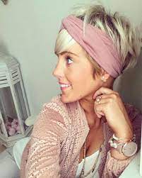 Richtig schöne brautfrisuren für kurze haare und schulterlanges haar sowie den schönsten haarschmuck für eure hochzeitsfrisur. Short Hairstyles Ladies 2016 3 Headbands Hairstyles Short Short Hair Styles Bandana Hairstyles Short