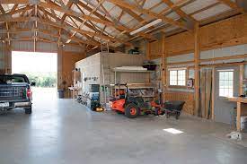 The construction of a barn garage plans with living quarters uses basic pole construction techniques similar to those of any other type of pole construction. Video Metal Building Garage W Living Quarters Hq Video Pictures Metal Building Homes