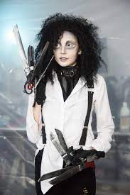 By sophie caraan / feb 7, 2021 Female Edward Scissor Hands Cosplay Tim Burton Halloween Costumes Edward Scissorhands Costume Movie Halloween Costumes