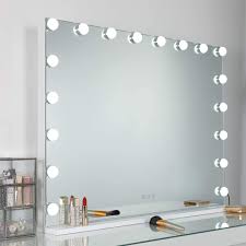 Daher haben wir hier alle buchstaben für sie einzeln als vorlagen zum ausdrucken zusammengestellt. L80 H60cm Wayking Spiegel Mit Beleuchtung Grosser Kosmetikspiegel Mit 18 Lichter Make Up Spiegel Hollywood Spiegel Mit 3 Lichtfarben Touch Steuerung Usb Ladeanschluss Weiss Kosmetikspiegel Badspiegel Ayurvedanetworkbhu Com