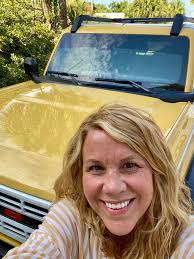 Came out of Publix yesterday and saw CeCe's baby sister parked next to her. 