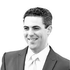 Laurence Wall's Instagram, Twitter & Facebook