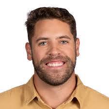 Cody Lightner's Instagram, Twitter & Facebook