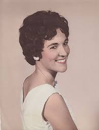 Pearl Engle's Instagram, Twitter & Facebook