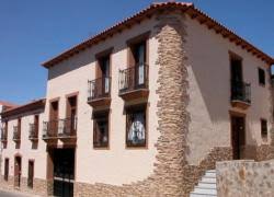 Vota para convertirla en el pueblo más bonito de españa. Casa Lares Casa Rural En Casas De Don Pedro Badajoz
