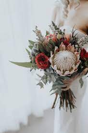 Elk And Fir Natural Wedding Photography Queensland Wedding Flower Trends Protea Wedding Wedding Flower Guide