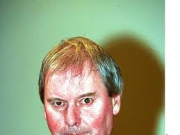 Comedian John Fortune dies, aged 74