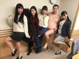 悲報】とにかく明るい安村さん、SOD専属女優に囲まれて安心出来ない股間のサイズへ | AV女優2chまとめ