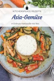 Asia Gemuse In Erdnuss Kokos Sosse Mit Reis Kitchensplace Rezept In 2020 Asia Gemuse Lebensmittel Essen Erdnuss