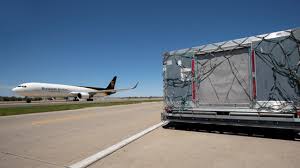 1 cm = 0.0328084 ft. Ups Air Cargo Aircraft