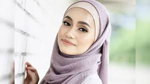Ask anything you want to learn about intan sas by getting answers on askfm. Dituduh Tak Bertanggungjawab Bekas Madu Izreen Azminda Tinggal Anak Sakit Pada Bekas Suami Tempatan Hiburan Trending Cari Infonet
