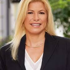 Brenda Colon's Instagram, Twitter & Facebook