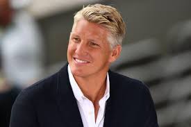 All image material published on the digital platforms of bastian schweinsteiger are protected by copyright. Bastian Schweinsteiger Schwarmt Vom Familienalltag Gala De